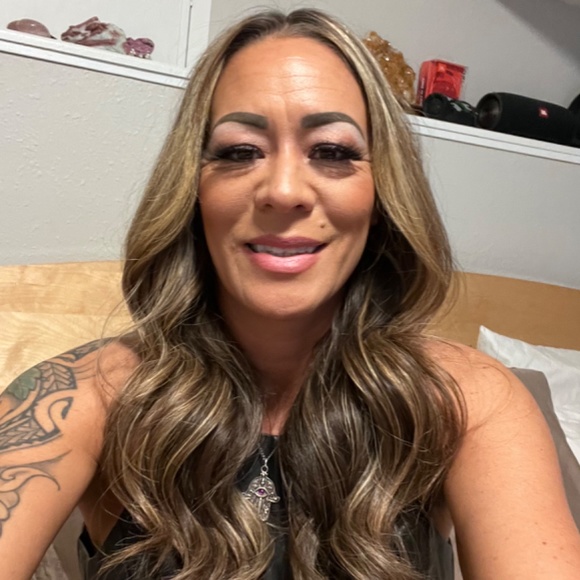 Meet your Posher, Sarah - Picture 2 of 2